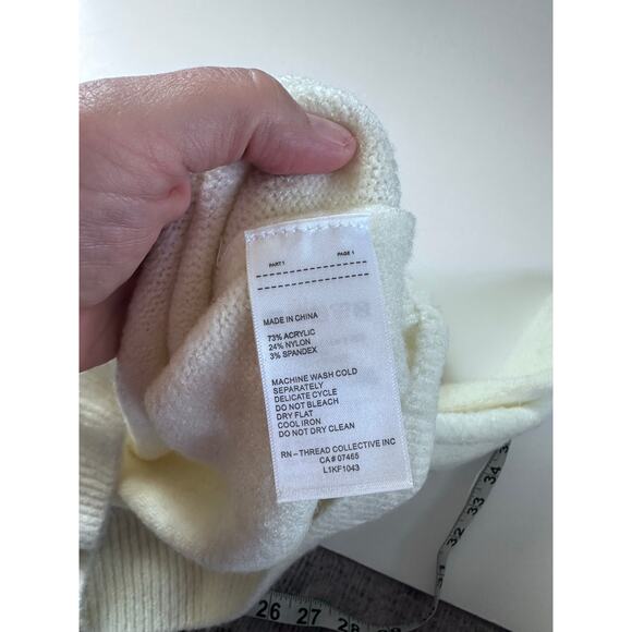 Laundry by Shelli Segal Sweater - Picture 6 of 6